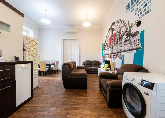 Urban Hostel *
