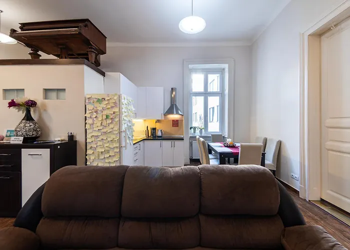 Urban Hostel *