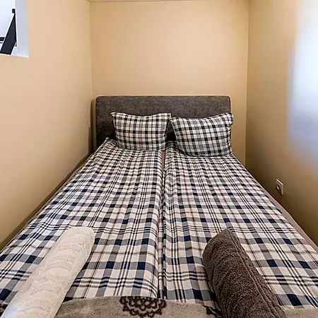 Urban Albergue
