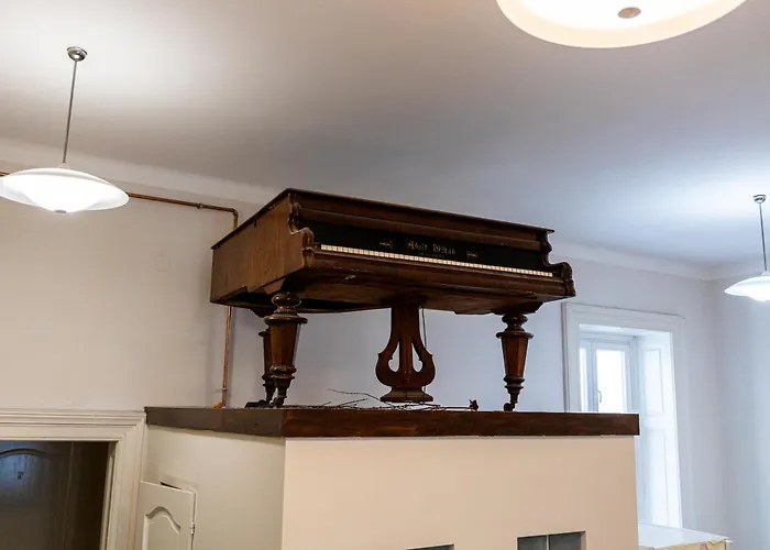 بيت شباب Urban *