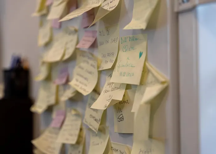 Urban بيت شباب *